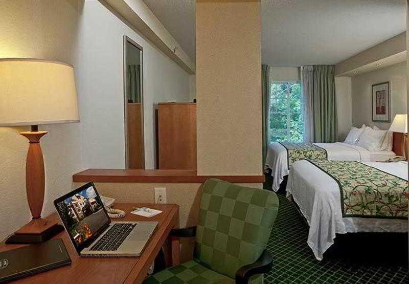 Fairfield Inn & Suites By Marriott Brunswick Freeport Phòng bức ảnh