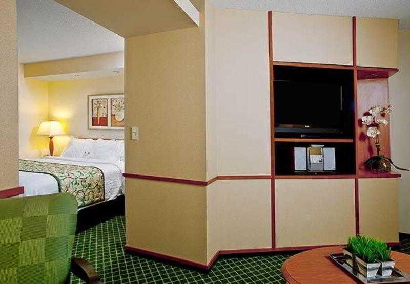 Fairfield Inn & Suites By Marriott Brunswick Freeport Phòng bức ảnh