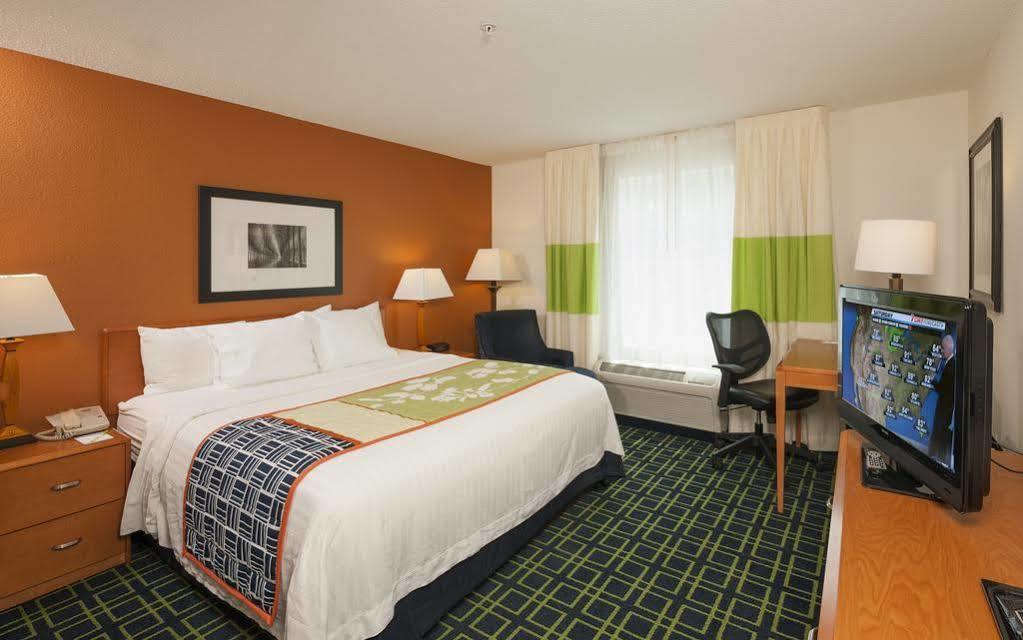 Fairfield Inn & Suites By Marriott Brunswick Freeport Ngoại thất bức ảnh